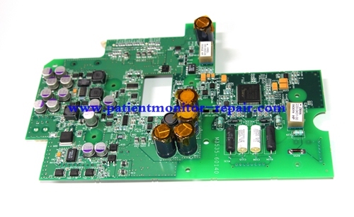 เครื่องช่วยช็อกไฟฟ้าหัวใจเริ่มต้น MRx M3535A จาก  เครื่องจ่ายไฟ DC PN: M3535-60140